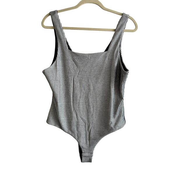 Kittenish Ribbed Black and White Vertical Stripe Bodysuit XL - Picture 1 of 5